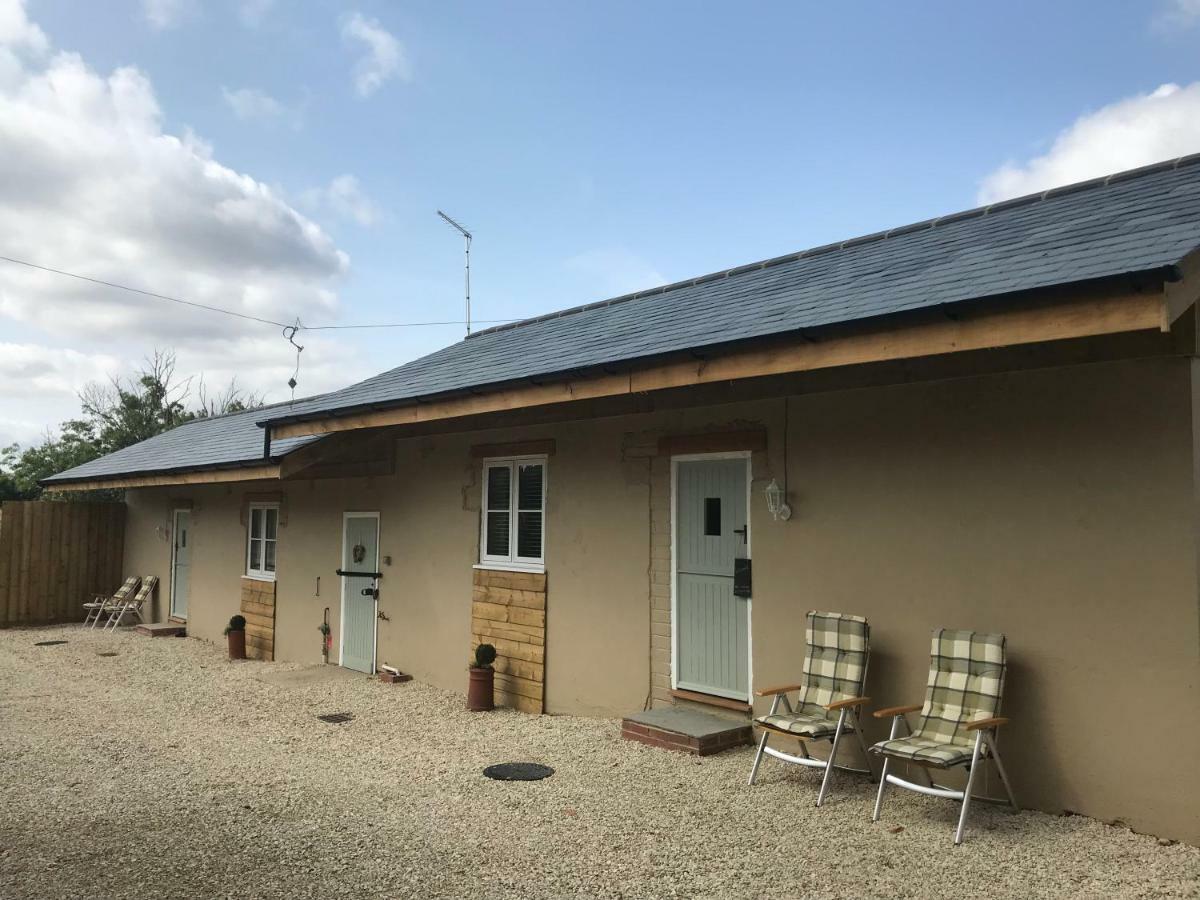 Spring Hill Cottages Towcester Esterno foto